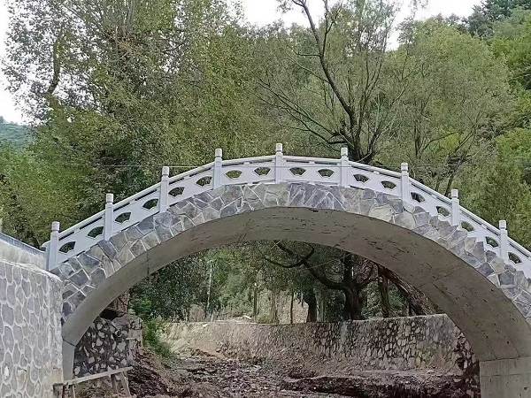 海西蒙古族藏族自治州大连花岗岩栏杆和青石栏杆哪个好 案例五